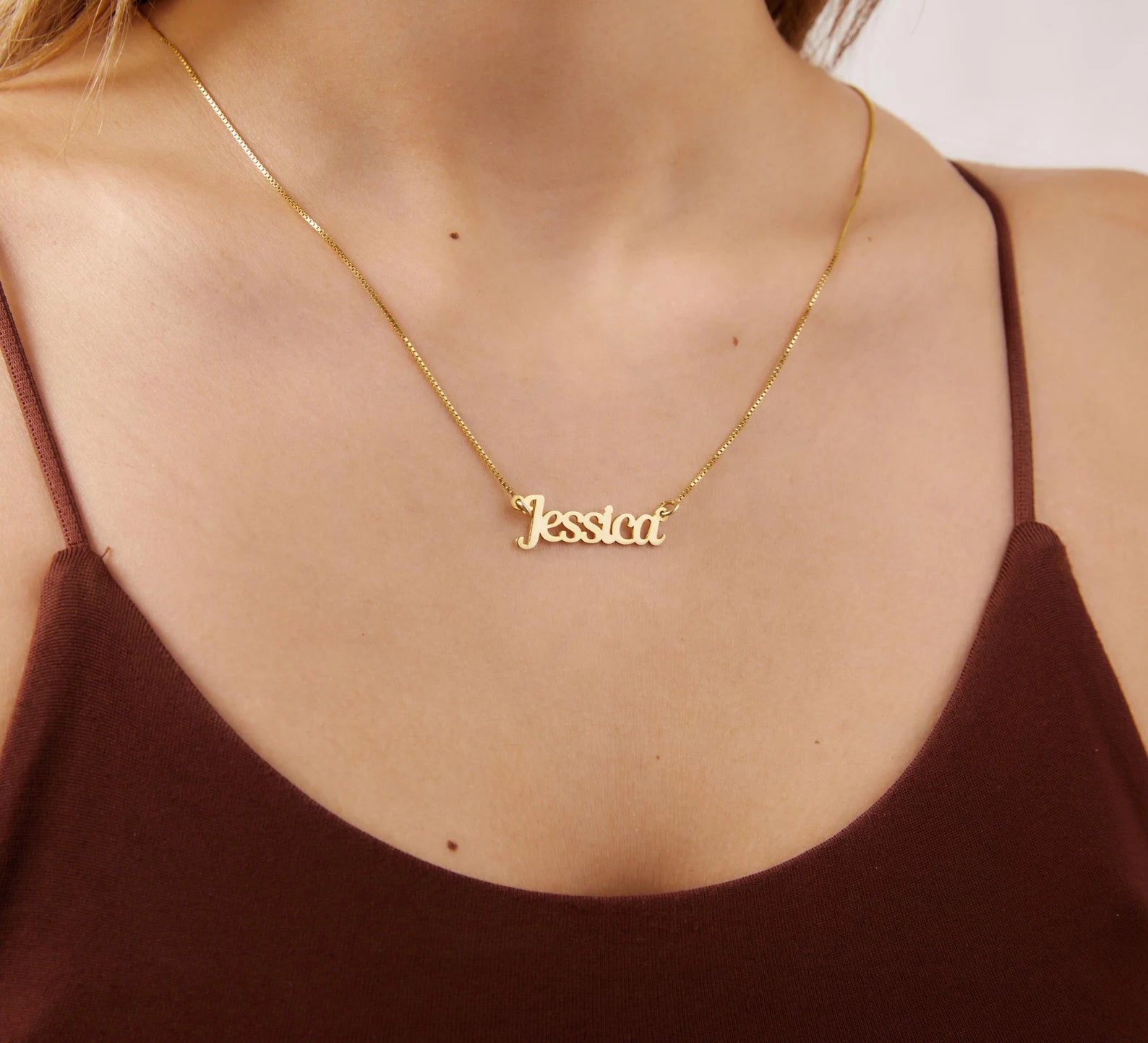 שרשרת אלגנטית עם שמך באנגלית