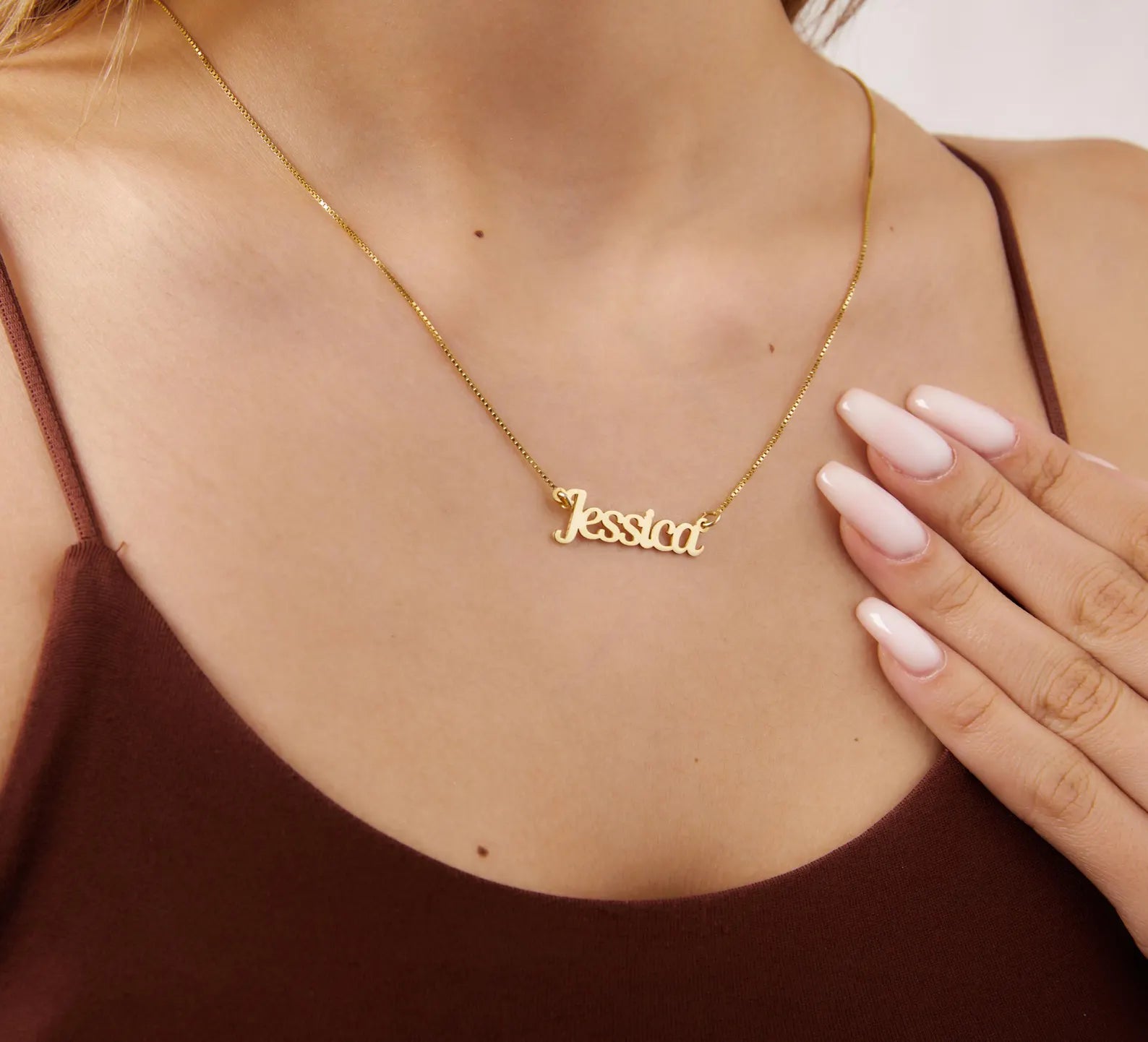 שרשרת אלגנטית עם שמך באנגלית